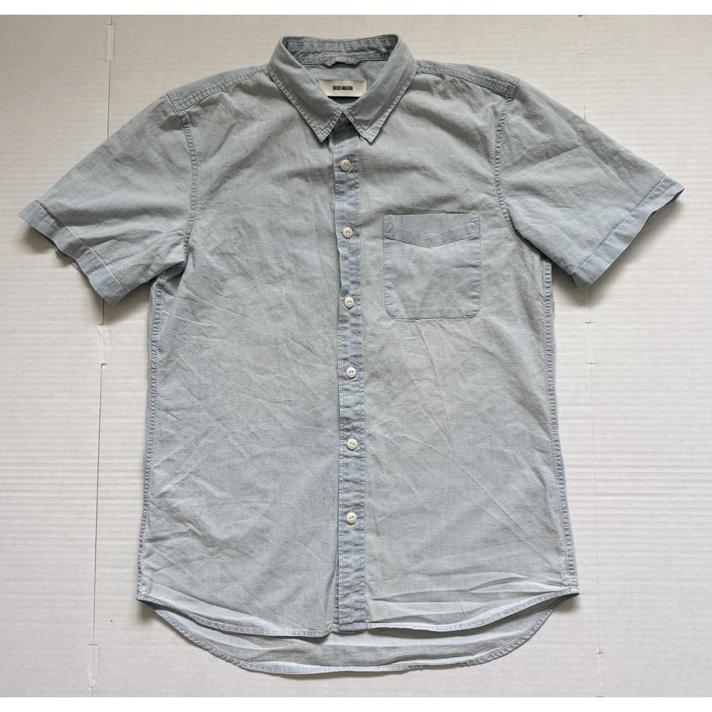 Buck Mason Shirt Mens M Blue Chambray Lightweight Short Sleeve Button Up